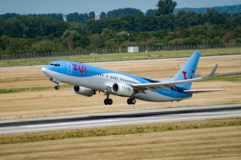 TUI