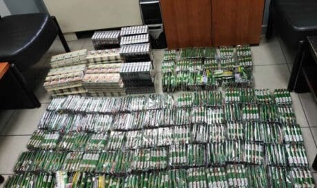 λαθραία τσιγάρα