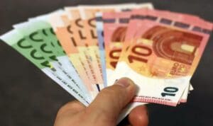 Αναδρομικά για 855.000 συνταξιούχους – Ποιοι είναι στη λίστα