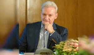 Η εβδομαδιαία ανασκόπηση του Αλέξη Καλοκαιρινού