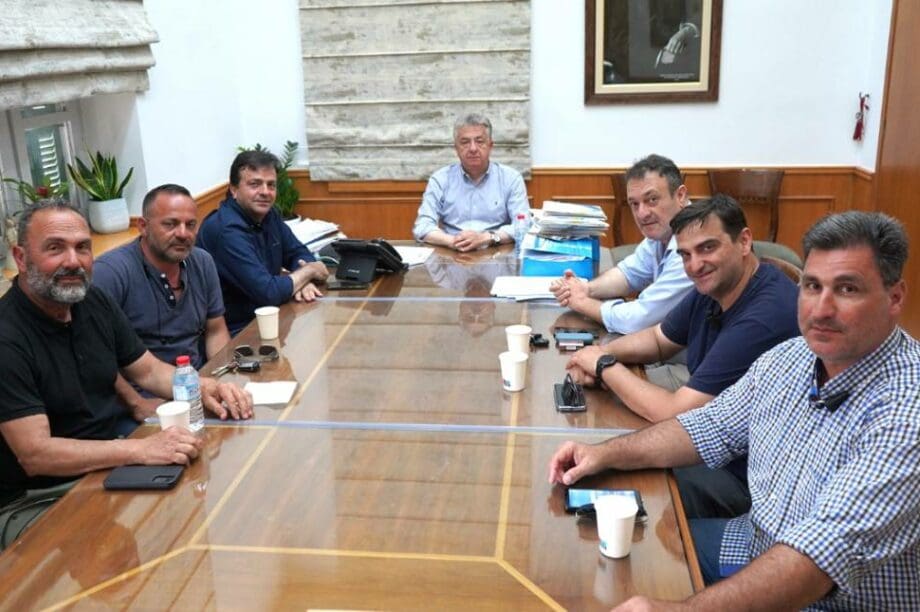 Αρναουτάκης Λεωφορεία