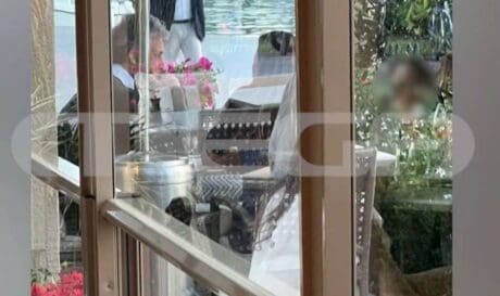 Ο Χιου Γκραντ στην Χαλκιδική