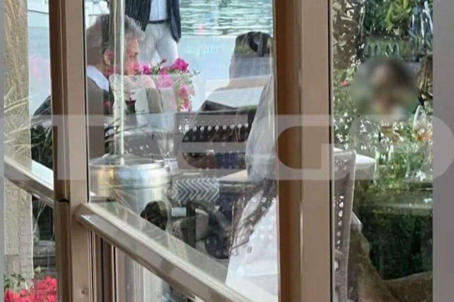 Ο Χιου Γκραντ στην Χαλκιδική