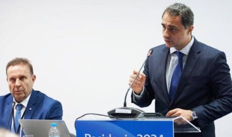 Σενετάκης