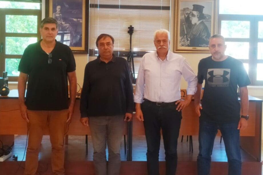 Αποκόρωνας