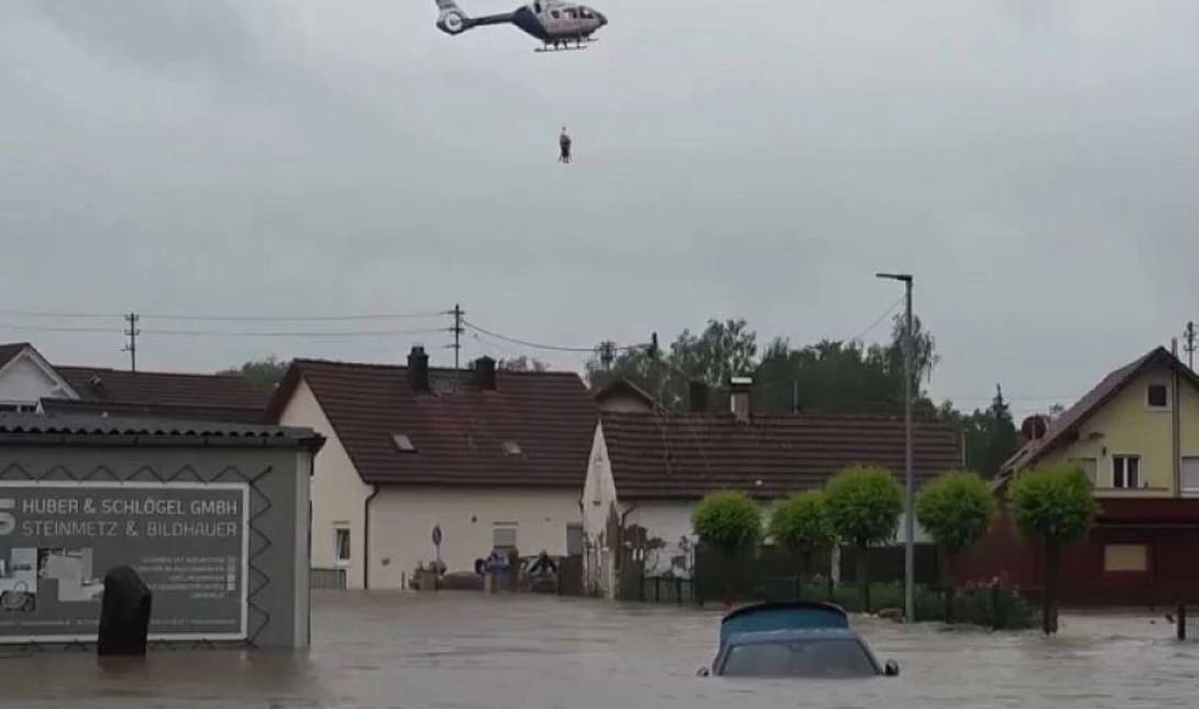 πλημμύρες διάσωση
