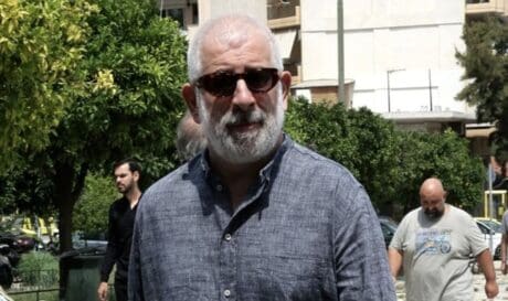 Πέτρος Φιλιππίδης