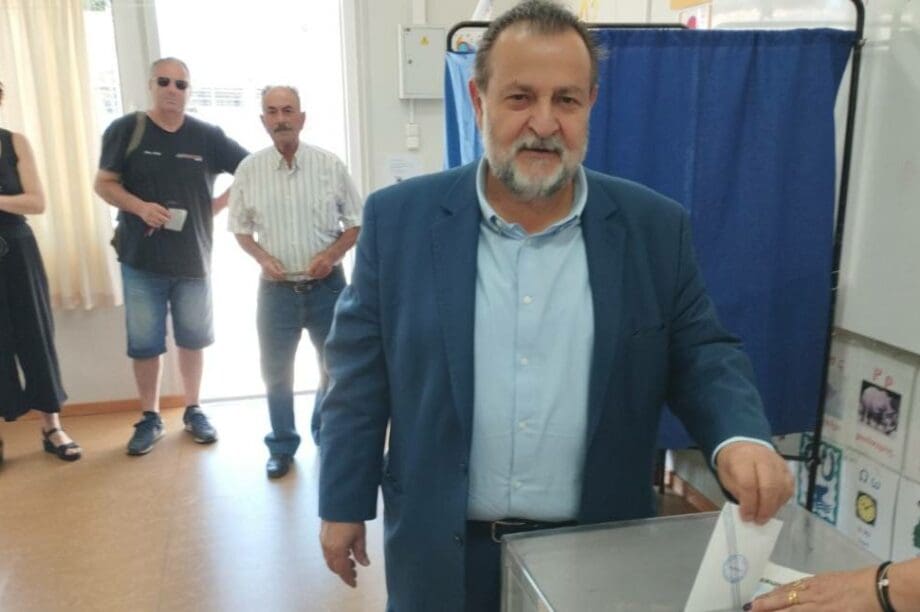 Βασίλης Κεγκέρογλου