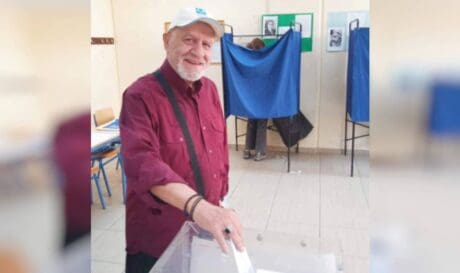 Κωστής Νομικός