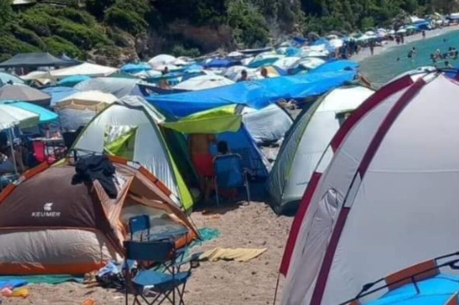 Σκηνές Εύβοια