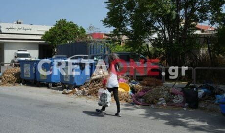 Κλαδιά, μπάζα και... φάρμακα έκαναν τη γειτονιά χαβούζα