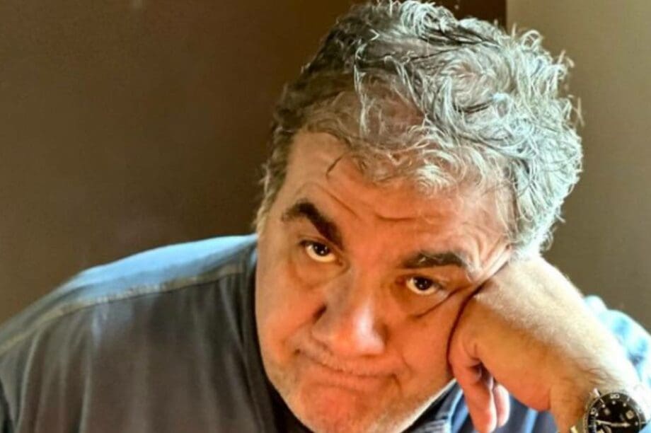 Δημήτρης Σταρόβας
