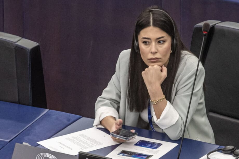 Αφροδίτη Λατινοπούλου