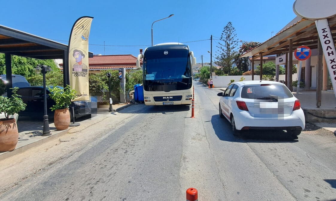 Δήμος Χερσονήσου: Τα κολωνάκια... άναψαν φωτιές στα λεωφορεία