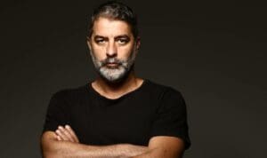 Η ΕΛ.ΑΣ. αναζητά τον Βασίλη Μπισμπίκη στο πλαίσιο του αυτόφωρου
