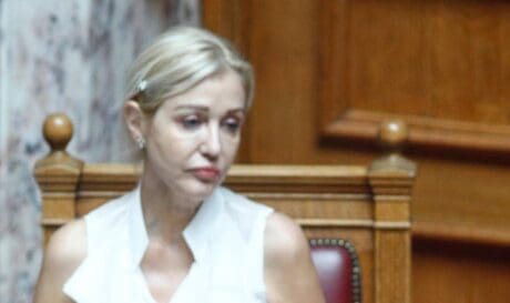 Νατάσσα Πετρούλια