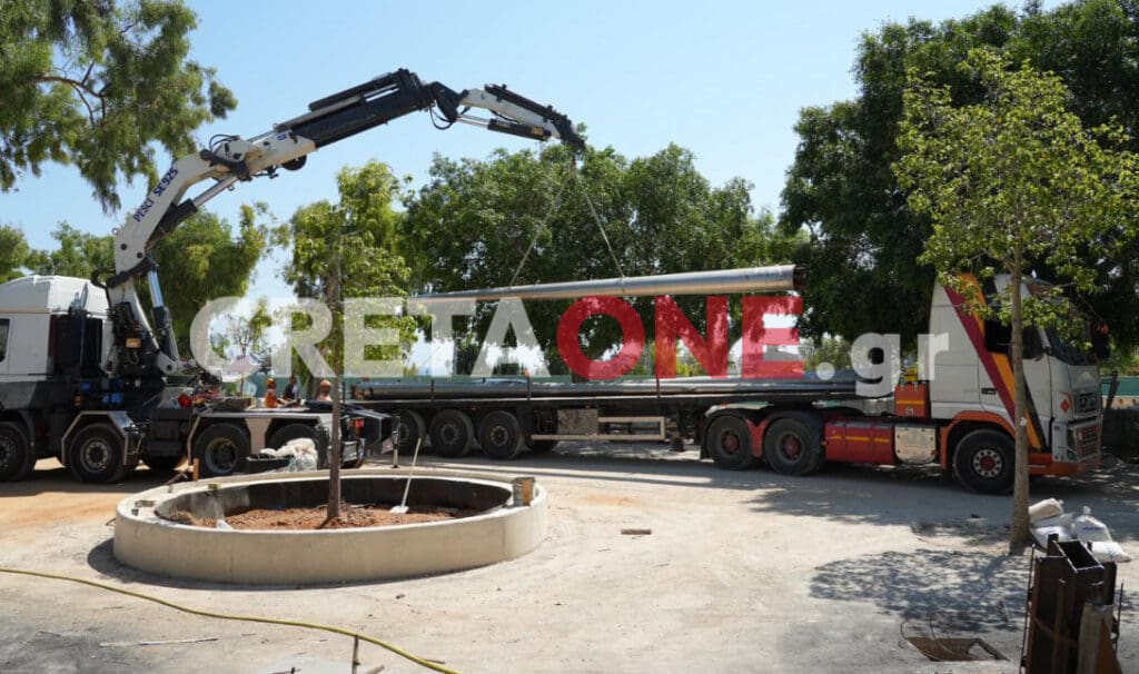 Πλατεία Ελευθερίας: Δείτε τους πυλώνες φωτισμού... για τελευταία φορά