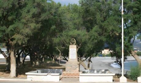 Ταυρωνίτης Πλατανιάς