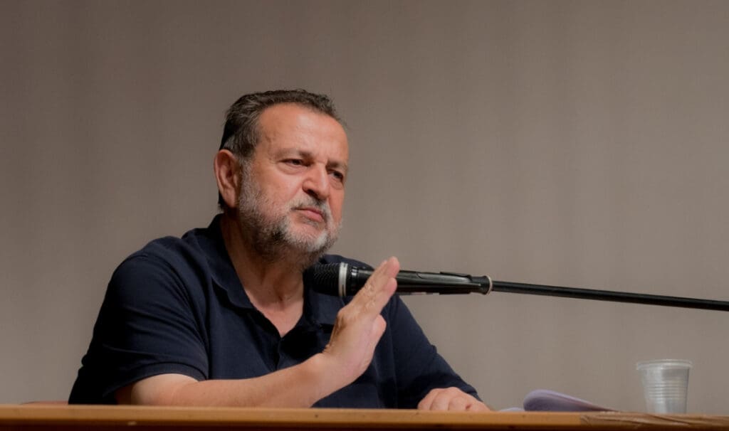 Βασίλης Κεγκέρογλου