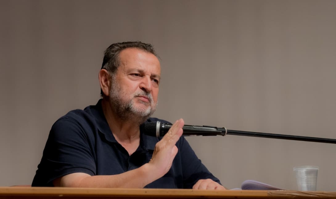Βασίλης Κεγκέρογλου