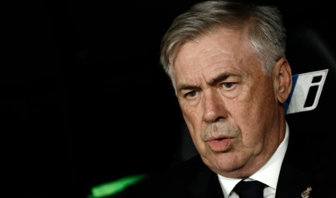 Αντσελότι: «Μου έχουν... χαλάσει οι διακοπές με το να σκέφτομαι ποιον θα βάλω»