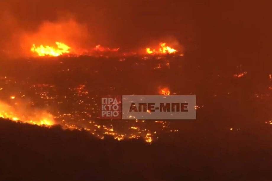 Μεγάλη πυρκαγιά στην Αττική: Πάνω από 100 οι αναζωπυρώσεις τις τελευταίες ώρες