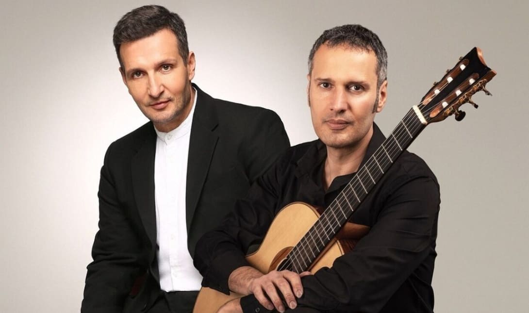 Μπάσης & Ανδρουλιδάκης: «Γυμνά Τραγούδια» στο Δημοτικό Θέατρο Αποστόλων