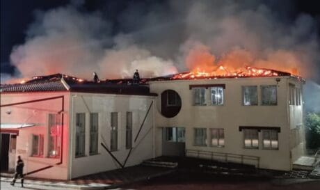 σχολείο φωτιά