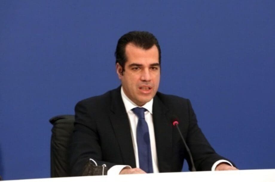 Θάνος Πλεύρης