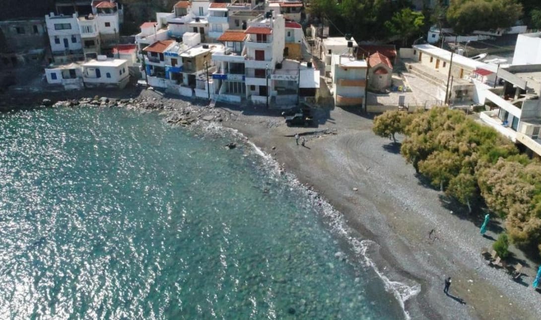 τρεις εκκλησιές