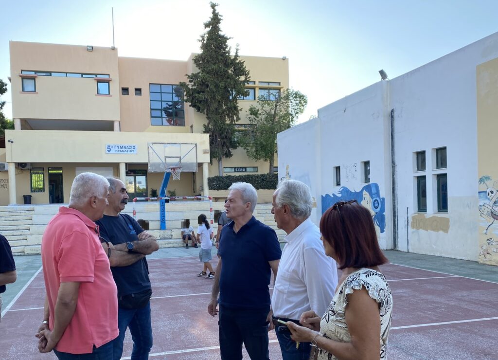 Ανοιχτα σχολεια καλοκαιρι
