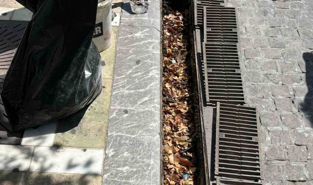 Ηράκλειο: Με εντατικούς ρυθμούς προχωράει από τη ΔΕΥΑΗ ο καθαρισμός των φρεατίων της πόλης