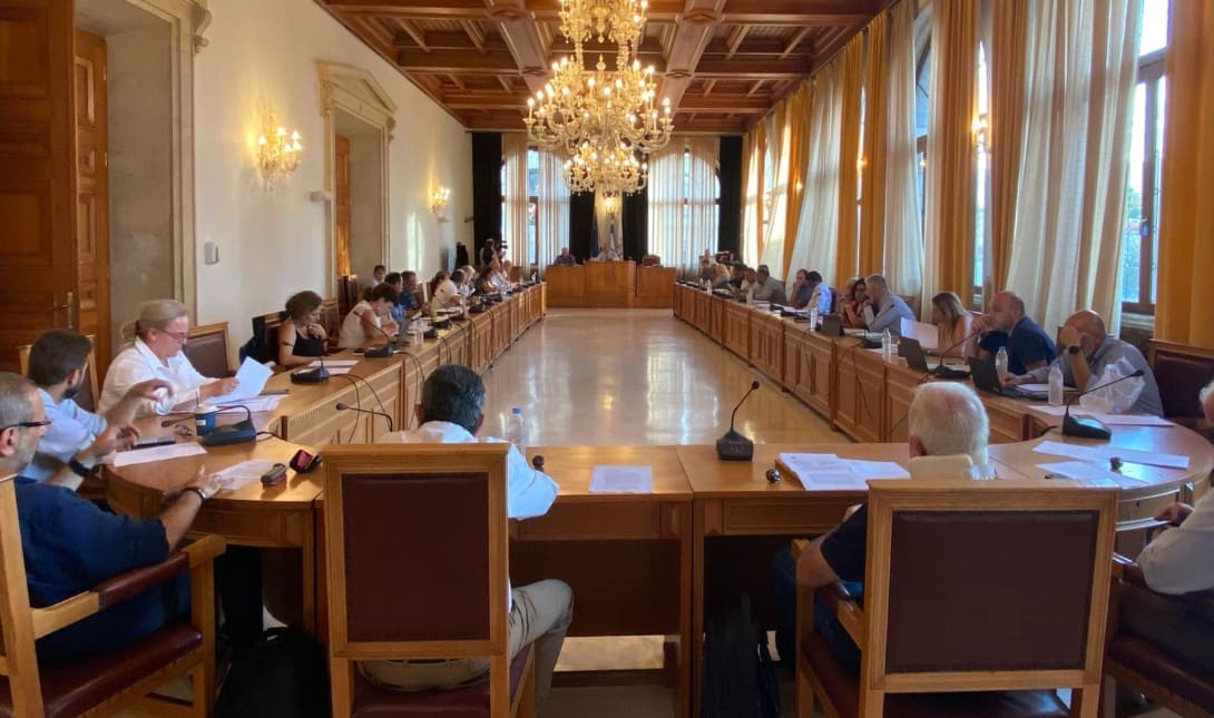δημοτικό συμβούλιο Στο Δημοτικό Συμβούλιο για τα «Ωνάσεια» η Ένωση Συλλόγων Γονέων Μαθητών Ηρακλείου