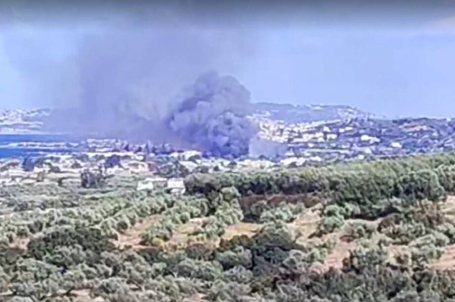 Χανιά: Εκκενώνονται σπίτια και ξενοδοχεία στον Πλατανιά μετά από ειδοποίηση του 112