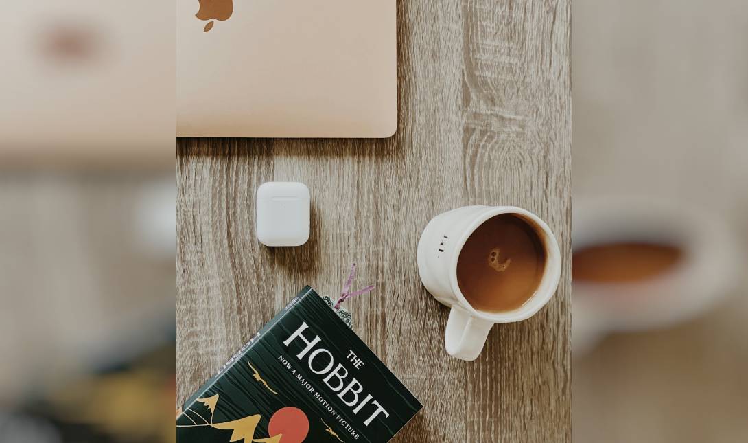 hobbit βιβλίο