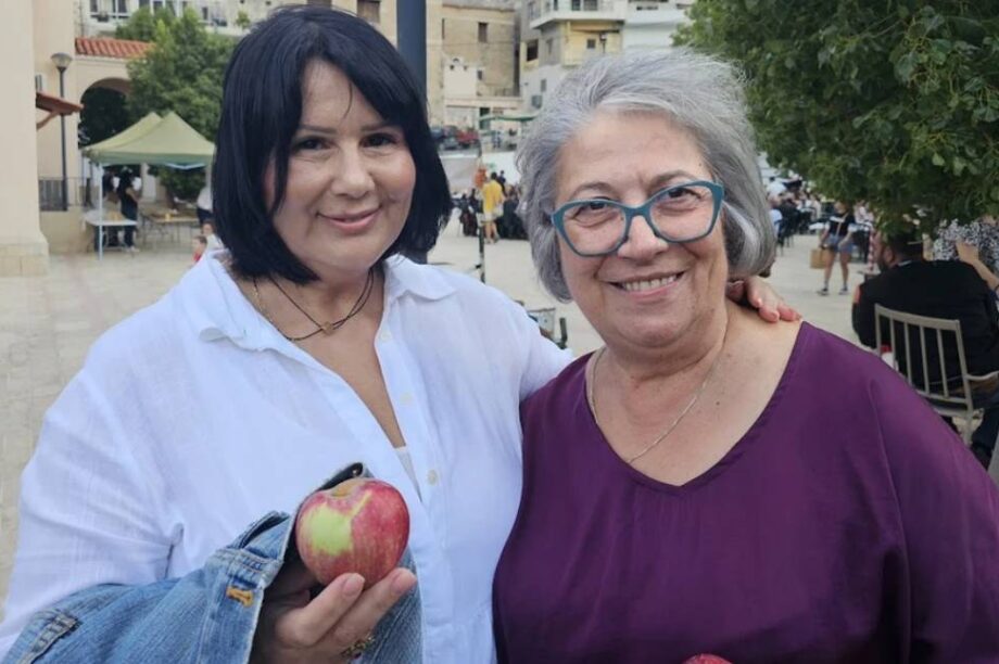 λενα ηγουμενακη
