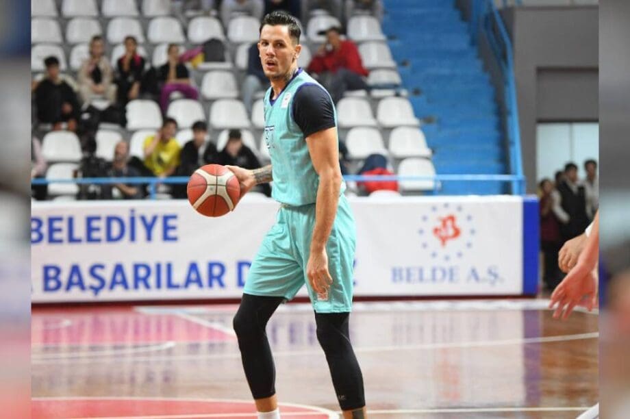 Ιλκάν Καραμάν