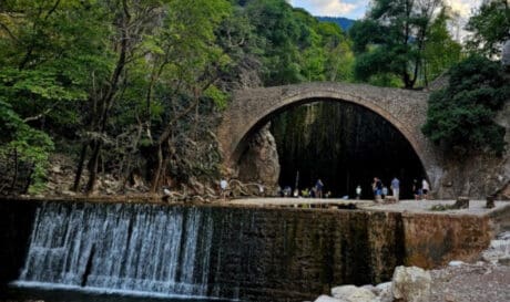 καταρράκτες της Παλαιοκαρυάς