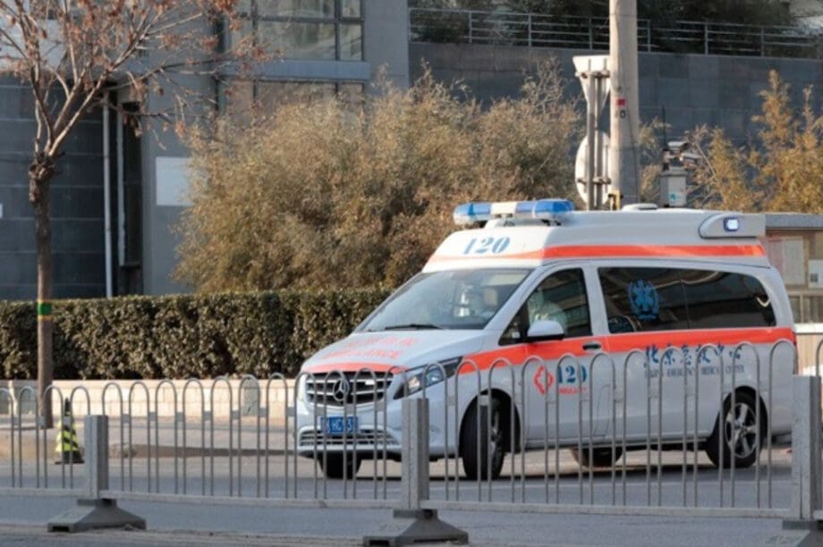 Κίνα ασθενοφόρο
