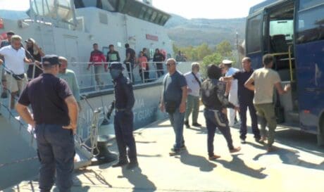 μεταναστες