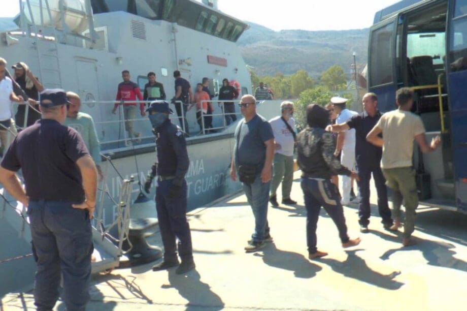 μεταναστες