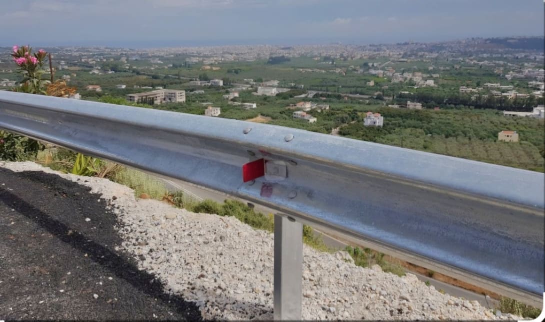 Ηράκλειο: Νέα στηθαία ασφαλείας σε σημεία του επαρχιακού οδικού δικτύου