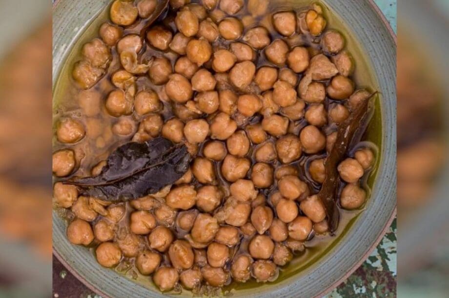 Ρεβυθαδα