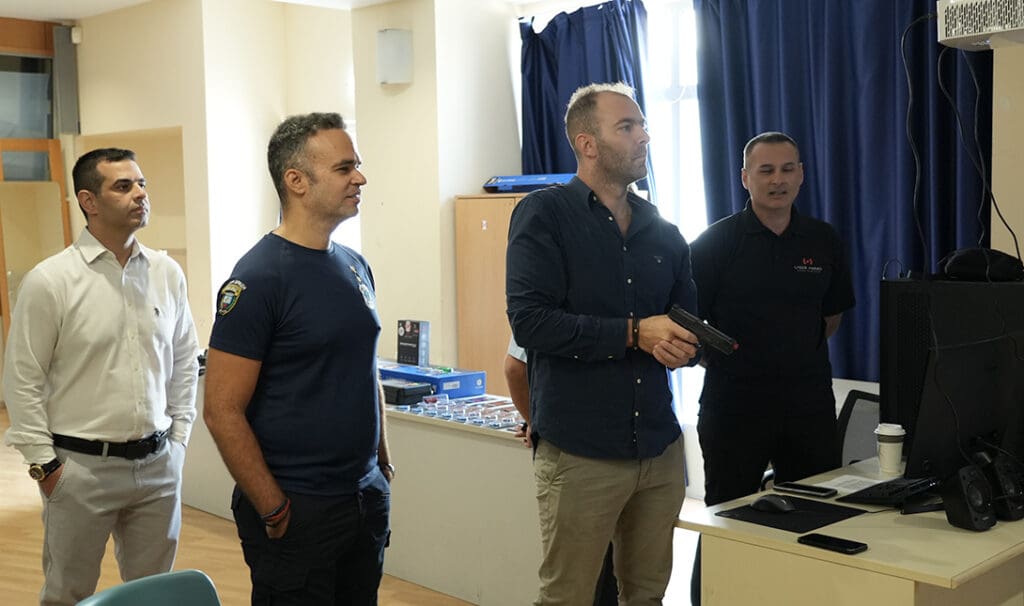 Δωρεά εξοπλισμού από την Περιφέρεια στην Διεύθυνση Αστυνομίας κρητης