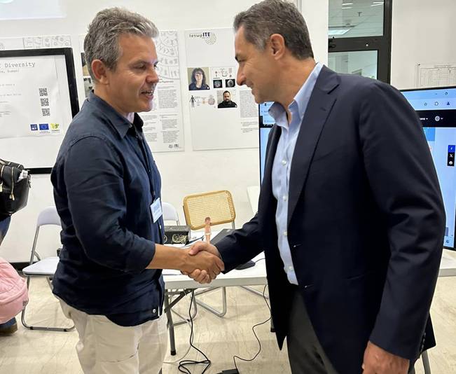 Σενετακης