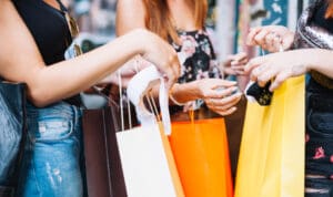 Χανιά: Ανοιχτά την Κυριακή 14/12 τα καταστήματα