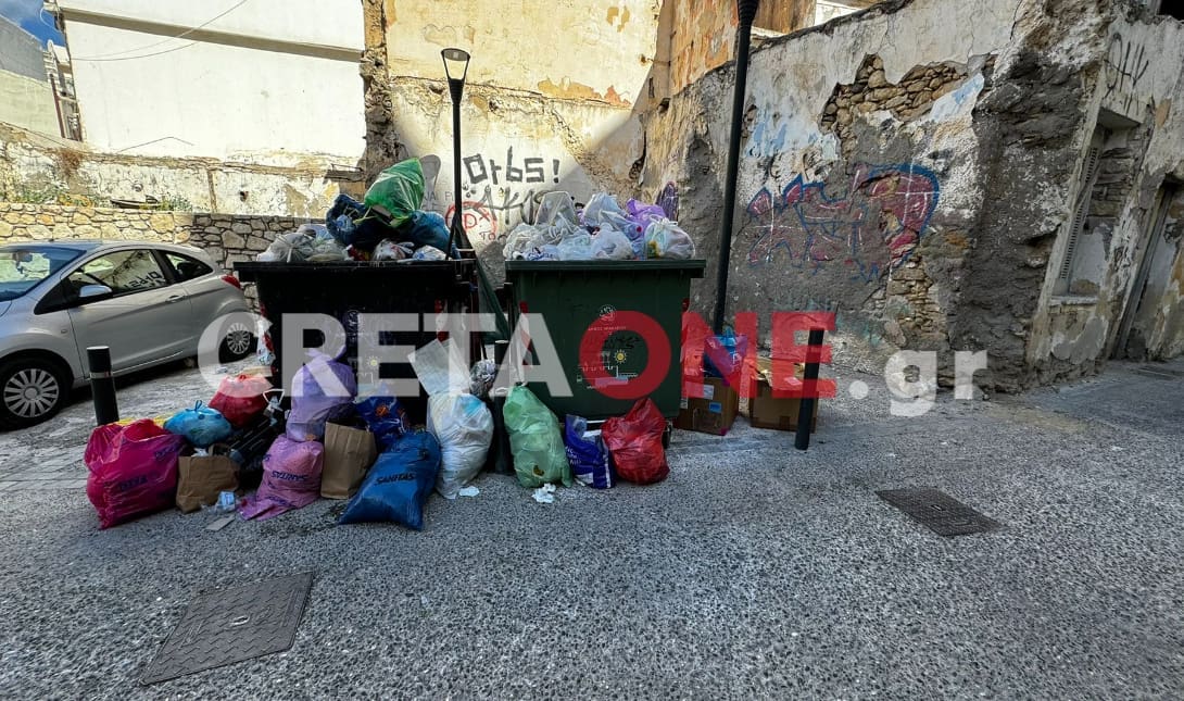 Λύση στο θέμα της διαχείρισης των απορριμμάτων του Ηρακλείου αναζητά η δημοτική αρχή, καθώς η μαζική αποχώρηση των συμβασιούχων της καθαριότητας