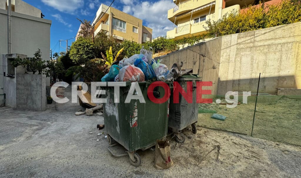 Λύση στο θέμα της διαχείρισης των απορριμμάτων του Ηρακλείου αναζητά η δημοτική αρχή, καθώς η μαζική αποχώρηση των συμβασιούχων της καθαριότητας