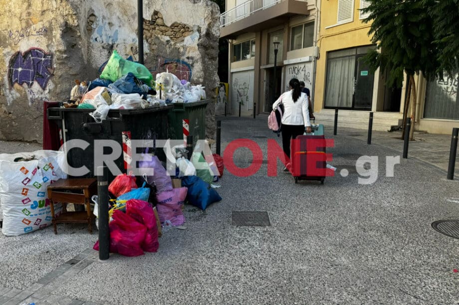 Λύση στο θέμα της διαχείρισης των απορριμμάτων του Ηρακλείου αναζητά η δημοτική αρχή, καθώς η μαζική αποχώρηση των συμβασιούχων της καθαριότητας
