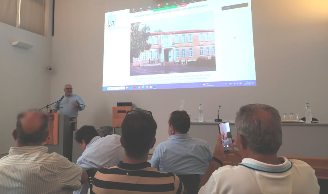 Θραψανό Ηρακλείου: Παρουσιάστηκαν και παραδόθηκαν οι μελέτες για την αποκατάσταση του σχολείου
